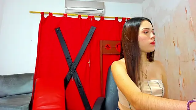 Hana and Zeta online show from 02.05.25