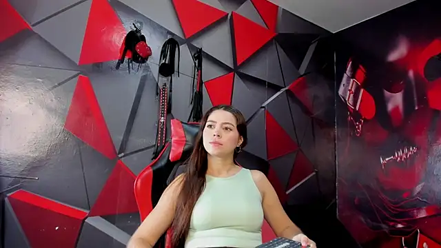 Hana and Zeta online show from 09.25.25