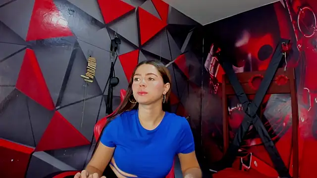 Hana and Zeta online show from 10.20.25