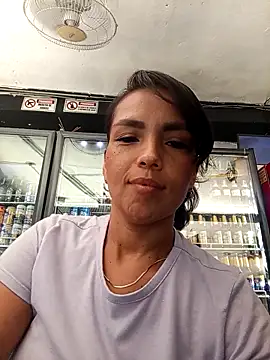 Snapshot of mariana_mauricio_hot chatting on 04.29.26 mariana mauricio hot online show from 04.29.26