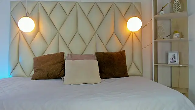 angelswets online show from 11.15.25