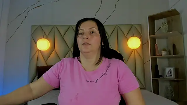 Snapshot of angelswets chatting on 01.15.26 angelswets online show from 01.15.26