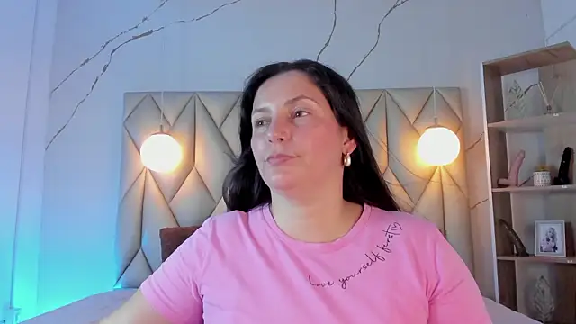 Snapshot of angelswets chatting on 02.05.26 angelswets online show from 02.05.26