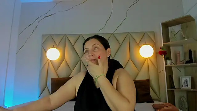 Snapshot of angelswets chatting on 02.07.26 angelswets online show from 02.07.26