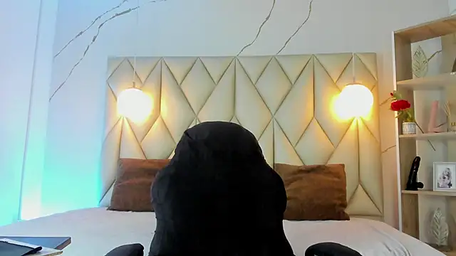 Snapshot of angelswets chatting on 02.13.26 angelswets online show from 02.13.26