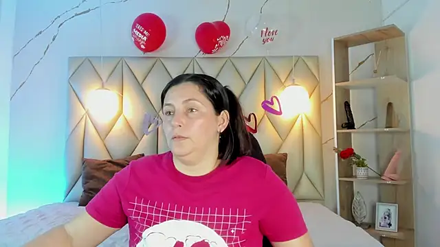 Snapshot of angelswets chatting on 02.18.26 angelswets online show from 02.18.26