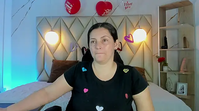 Snapshot of angelswets chatting on 02.20.26 angelswets online show from 02.20.26