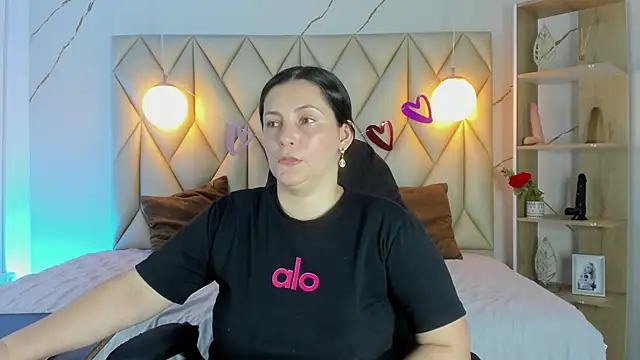 Snapshot of angelswets chatting on 02.23.26 angelswets online show from 02.23.26