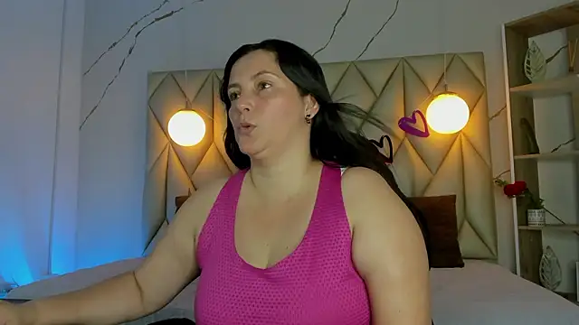 Snapshot of angelswets chatting on 02.26.26 angelswets online show from 02.26.26