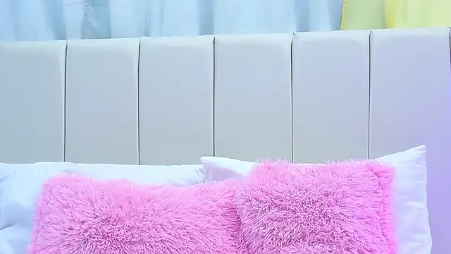 VanessaGlenn online show from 04.08.26