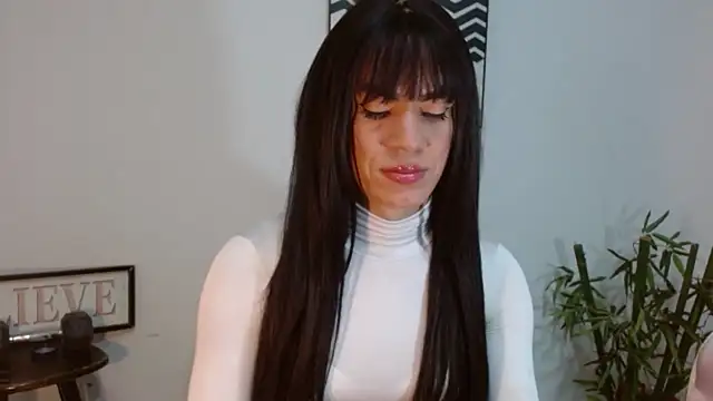 Snapshot of KamilaParrisx chatting on 11.14.25 KamilaParrisx online show from 11.14.25