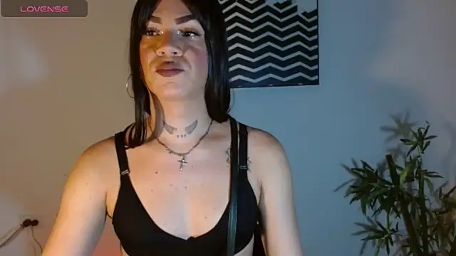 Snapshot of KamilaParrisx chatting on 06.13.26 KamilaParrisx online show from 06.13.26
