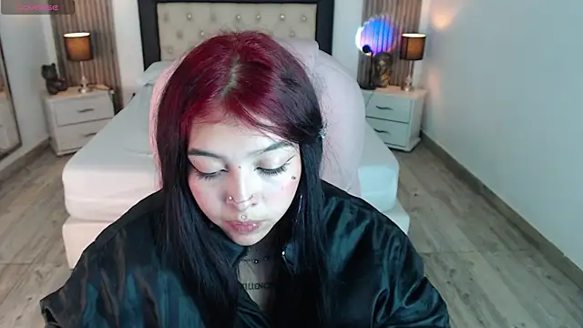 Snapshot of pettit_courtny chatting on 01.09.25 pettit courtny online show from 01.09.25