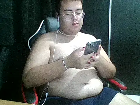 Snapshot of BabyFade chatting on 03.09.25 BabyFade online show from 03.09.25