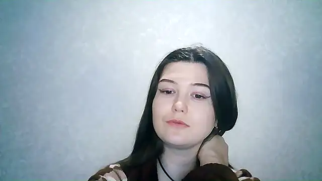 Snapshot of SeductiveTati chatting on 12.18.24 SeductiveTati online show from 12.18.24