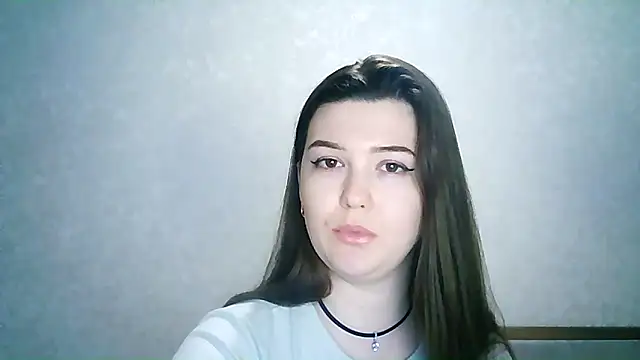 Snapshot of SeductiveTati chatting on 12.20.24 SeductiveTati online show from 12.20.24