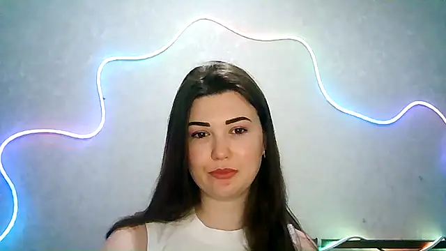 Snapshot of SeductiveTati chatting on 09.30.25 SeductiveTati online show from 09.30.25