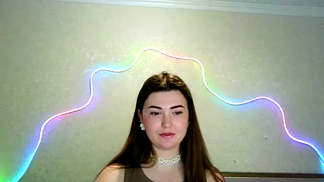 Snapshot of SeductiveTati chatting on 11.23.25 SeductiveTati online show from 11.23.25