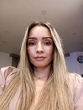 Snapshot of Loly_Horny chatting on 04.24.26 Loly Horny online show from 04.24.26