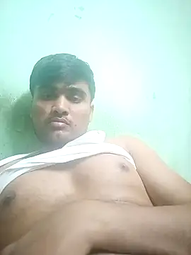 Snapshot of IamKire chatting on 02.20.25 IamKire online show from 02.20.25