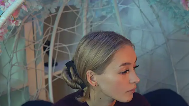 FlairCunard online show from 12.18.24