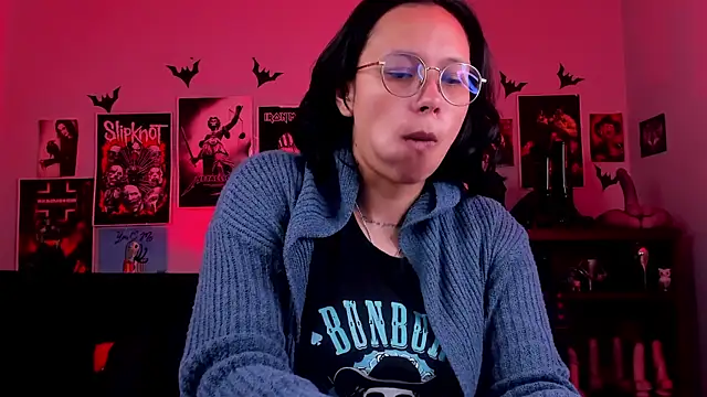 Snapshot of lilith-deveraux chatting on 05.04.26 lilith-deveraux online show from 05.04.26