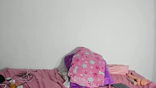 Arantza Hill online show from 02.16.25