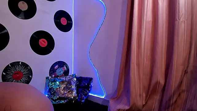 Snapshot of _dahian14_ chatting on 01.24.25 dahian14 online show from 01.24.25