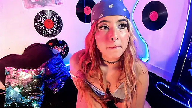 Snapshot of _dahian14_ chatting on 02.26.25 dahian14 online show from 02.26.25