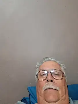 Snapshot of NawtyB1965 chatting on 11.08.25 NawtyB1965 online show from 11.08.25