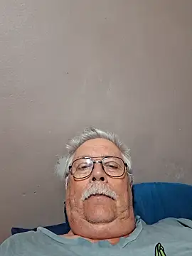 Snapshot of NawtyB1965 chatting on 11.10.25 NawtyB1965 online show from 11.10.25