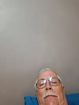 Snapshot of NawtyB1965 chatting on 11.23.25 NawtyB1965 online show from 11.23.25