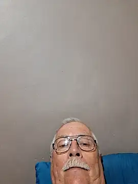 Snapshot of NawtyB1965 chatting on 11.24.25 NawtyB1965 online show from 11.24.25