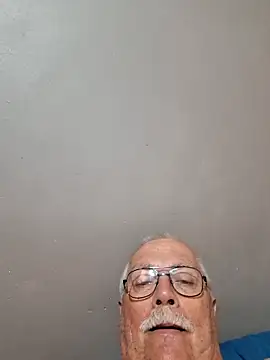 Snapshot of NawtyB1965 chatting on 12.20.25 NawtyB1965 online show from 12.20.25