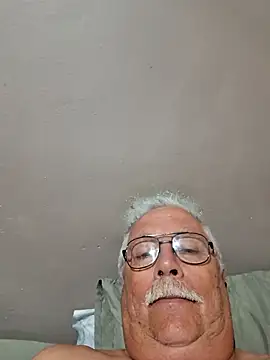 Snapshot of NawtyB1965 chatting on 02.25.26 NawtyB1965 online show from 02.25.26