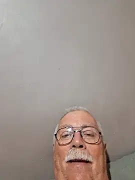 Snapshot of NawtyB1965 chatting on 03.29.26 NawtyB1965 online show from 03.29.26