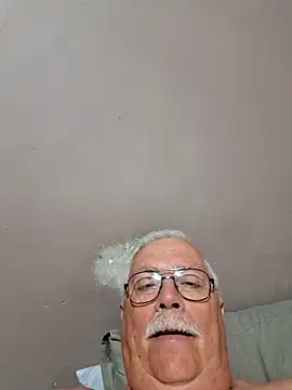 Snapshot of NawtyB1965 chatting on 03.30.26 NawtyB1965 online show from 03.30.26