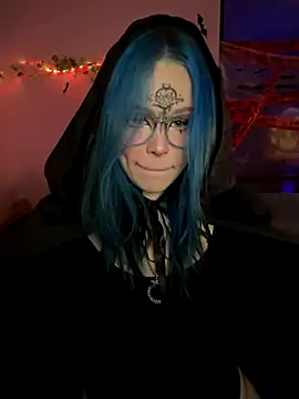 Snapshot of MaddisonHaas chatting on 11.02.25 MaddisonHaas online show from 11.02.25