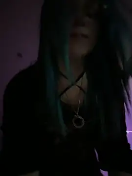 Snapshot of MaddisonHaas chatting on 11.24.25 MaddisonHaas online show from 11.24.25