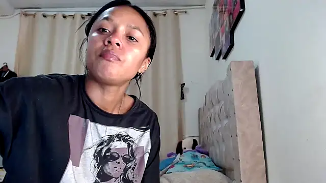 Samary thomas online show from 02.15.25