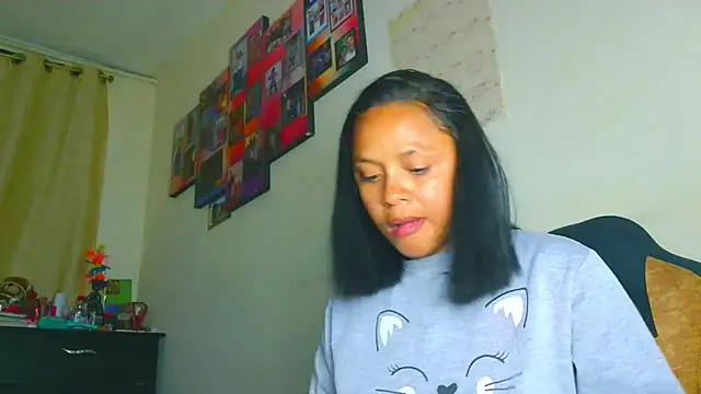 Snapshot of Samary_thomas chatting on 05.27.26 Samary thomas online show from 05.27.26