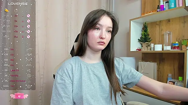 Fairyy Moon online show from 02.13.25