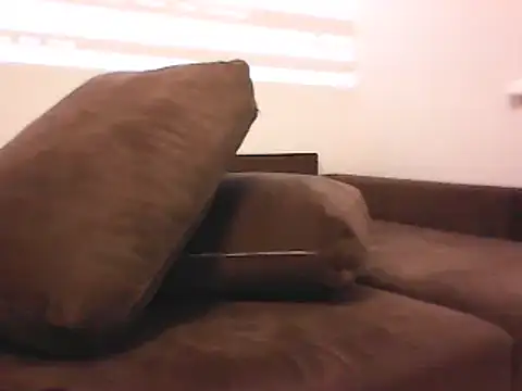 Snapshot of uleglasuczPL chatting on 12.18.24 uleglasuczPL online show from 12.18.24