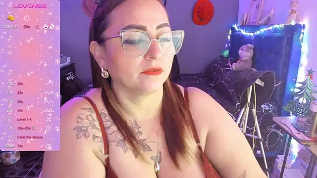 Ivonnee   online show from 12.30.24