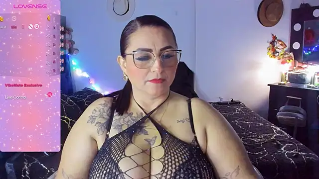 Ivonnee   online show from 01.19.25