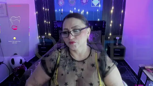 Snapshot of Ivonnee__ chatting on 07.19.26 Ivonnee online show from 07.19.26
