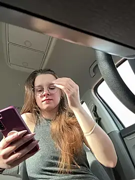 Izzy Inked online show from 03.05.25