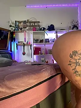 Snapshot of SunshineLexi chatting on 03.29.26 SunshineLexi online show from 03.29.26