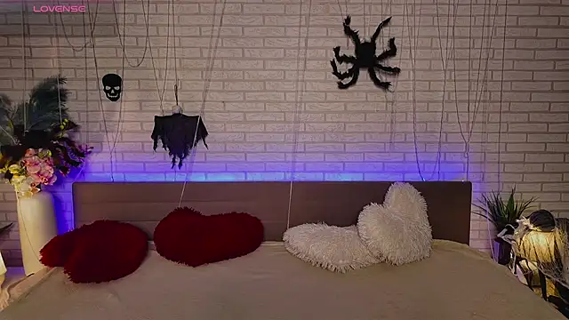 NovaBlissss online show from 11.09.25