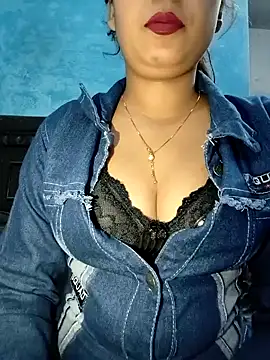 Snapshot of Shanaya_Hotty chatting on 12.01.24 Shanaya Hotty online show from 12.01.24